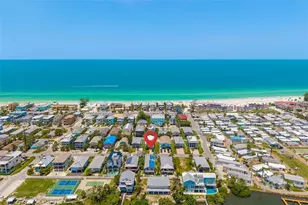 2513 Avenue B, Bradenton Beach, FL 34217 - Photo 2