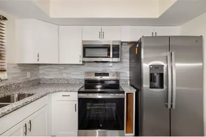 2513 Avenue B #B, Bradenton Beach, FL 34217 - Photo 6