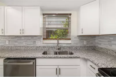 2513 Avenue B #B, Bradenton Beach, FL 34217 - Photo 16