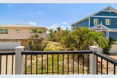 2513 Avenue B #B, Bradenton Beach, FL 34217 - Photo 8