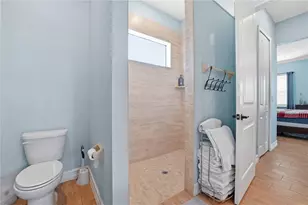 6619 35th Ct E, Sarasota, FL 34243 - Photo 32