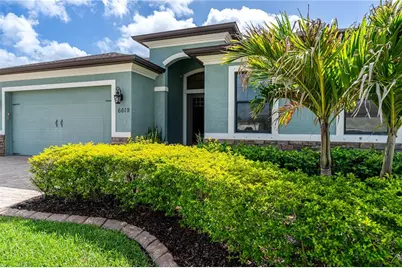 6619 35th Court E, Sarasota, FL 34243 - Photo 4