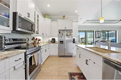 6619 35th Court E, Sarasota, FL 34243 - Photo 18