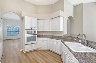 5839 Los Verdes Ct, Bradenton, FL 34210 - Photo 10