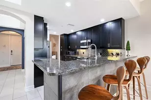 1921 Monte Carlo Dr, Sarasota, FL 34231 - Photo 10
