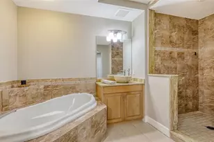 1921 Monte Carlo Dr, Sarasota, FL 34231 - Photo 20