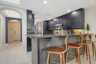 1921 Monte Carlo Dr, Sarasota, FL 34231 - Photo 10