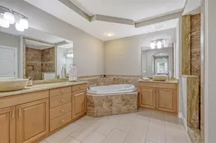 1921 Monte Carlo Dr, Sarasota, FL 34231 - Photo 18