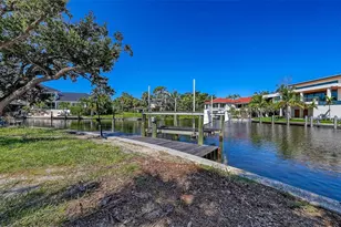 1231 Starboard Ln, Sarasota, FL 34242 - Photo 8