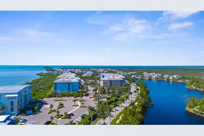 395 Aruba Circle #401, Bradenton, FL 34209 - Photo 36