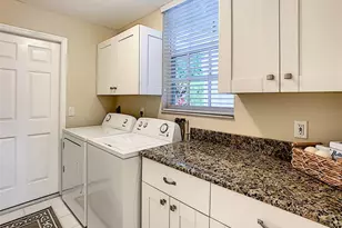 539 Fallbrook Dr, Venice, FL 34292 - Photo 50