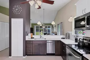 7508 Preserves Ct, Sarasota, FL 34243 - Photo 6