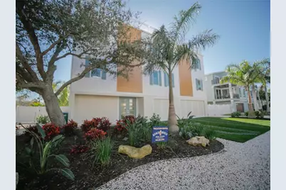 111 6th Street N, Bradenton Beach, FL 34217 - Photo 1