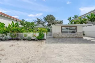 1240 Solitude Ln, Sarasota, FL 34242 - Photo 54