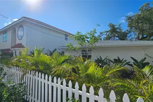 1240 Solitude Ln, Sarasota, FL 34242 - Photo 46