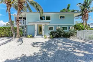 733 Holly Rd, Anna Maria, FL 34216 - Photo 2