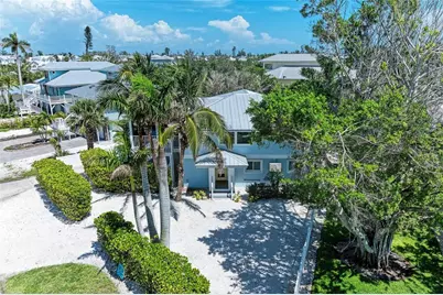733 Holly Road, Anna Maria, FL 34216 - Photo 4