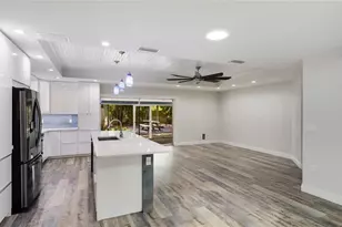 3525 Riviera Dr, Sarasota, FL 34232 - Photo 8