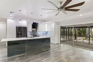 3525 Riviera Dr, Sarasota, FL 34232 - Photo 6