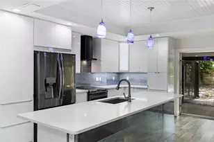 3525 Riviera Dr, Sarasota, FL 34232 - Photo 4