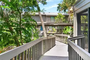 1347 Landings Dr, Sarasota, FL 34231 - Photo 4