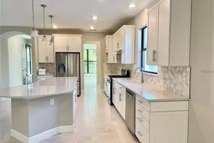 5748 Bay Pine Way, Sarasota, FL 34238 - Photo 2