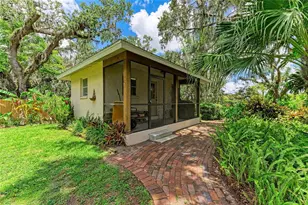 3217 Oak Grove Dr, Sarasota, FL 34243 - Photo 54