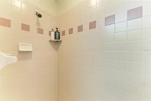 3217 Oak Grove Dr, Sarasota, FL 34243 - Photo 42