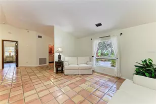 3217 Oak Grove Dr, Sarasota, FL 34243 - Photo 16