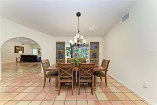 3217 Oak Grove Dr, Sarasota, FL 34243 - Photo 12