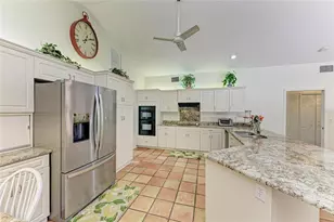 3217 Oak Grove Dr, Sarasota, FL 34243 - Photo 22