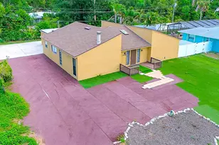 2315 Riverwood Pines Dr, Sarasota, FL 34231 - Photo 48