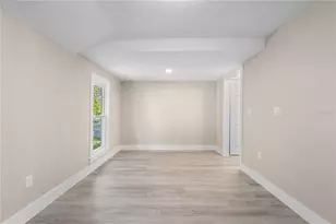 719 22nd St W, Bradenton, FL 34205 - Photo 12