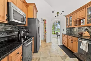 6805 225th St E, Bradenton, FL 34211 - Photo 14