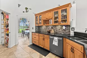 6805 225th St E, Bradenton, FL 34211 - Photo 8