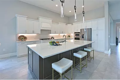 17110 Verona Place, Lakewood Ranch, FL 34202 - Photo 12