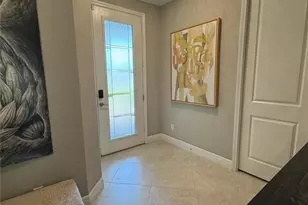 239 O'keeffe Cir, Bradenton, FL 34212 - Photo 4