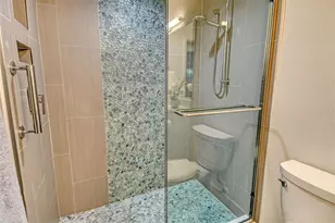 119 Whispering Sands Cir, Sarasota, FL 34242 - Photo 40