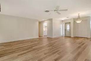 119 Whispering Sands Cir, Sarasota, FL 34242 - Photo 22