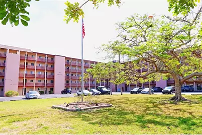 4109 Lake Bayshore Drive #407, Bradenton, FL 34205 - Photo 1