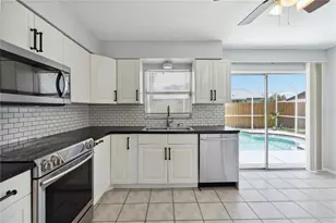 111 66th St Ct E, Bradenton, FL 34208 - Photo 14