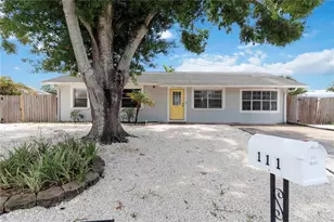 111 66th St Ct E, Bradenton, FL 34208 - Photo 2