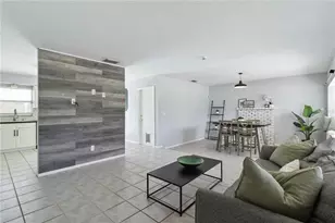 111 66th St Ct E, Bradenton, FL 34208 - Photo 6