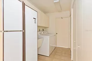 1541 Flower Dr, Sarasota, FL 34239 - Photo 48