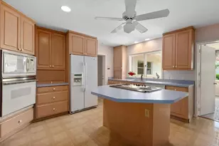 1541 Flower Dr, Sarasota, FL 34239 - Photo 20