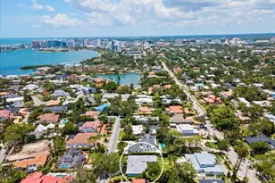 1541 Flower Dr, Sarasota, FL 34239 - Photo 8