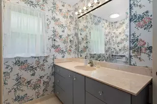 1541 Flower Dr, Sarasota, FL 34239 - Photo 44