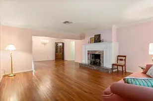 1541 Flower Dr, Sarasota, FL 34239 - Photo 12