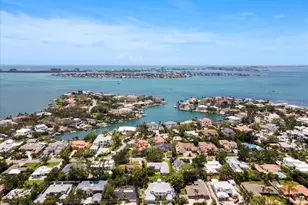 1541 Flower Dr, Sarasota, FL 34239 - Photo 58