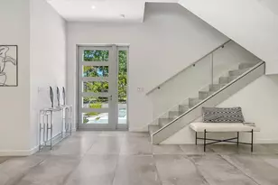 2124 Clematis Pl, Sarasota, FL 34239 - Photo 4